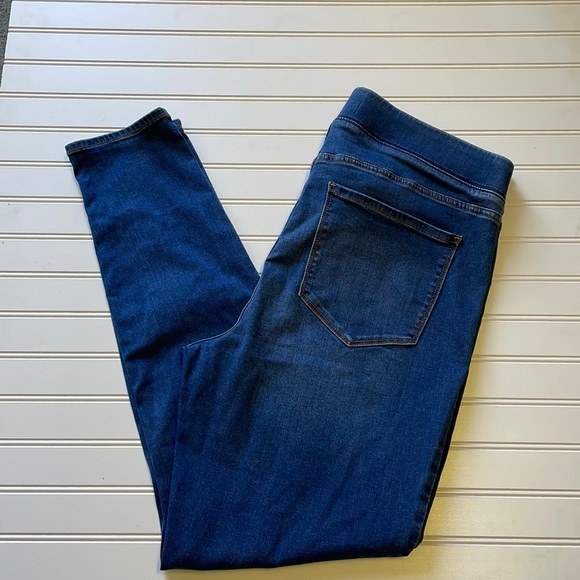 Old Navy Rockstar The Flirt Flare Jeans-#1854+ - Picture 9 of 12